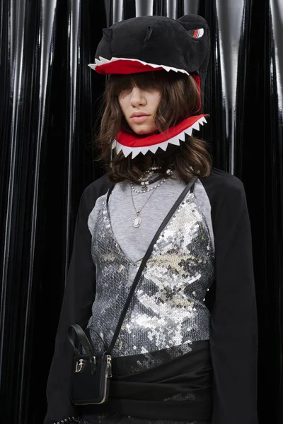 Look 9